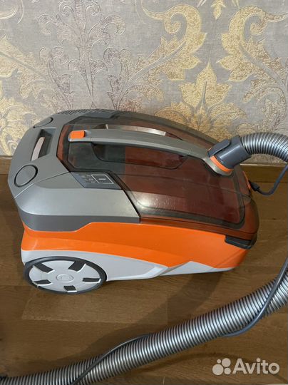 Моющий пылесос Thomas Aqua Pet & Family