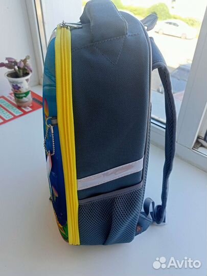 Школьный ранец