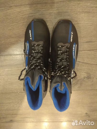 Лыжные ботинки р.46