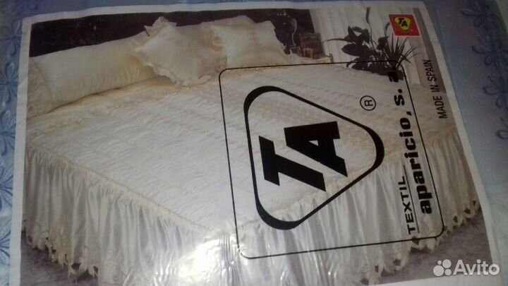 Набор-сундук (покрывало, подушки, тюль, шторы)