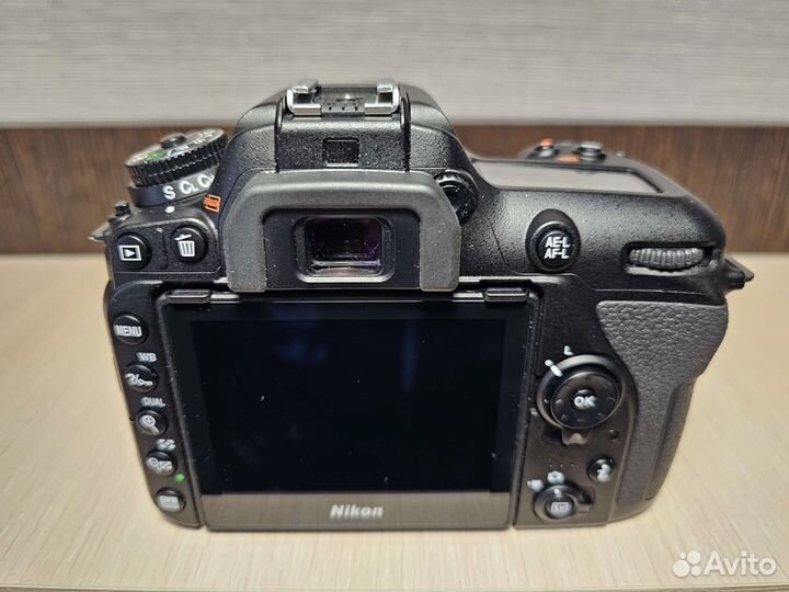 Nikon D7500 + Nikkor 16-85