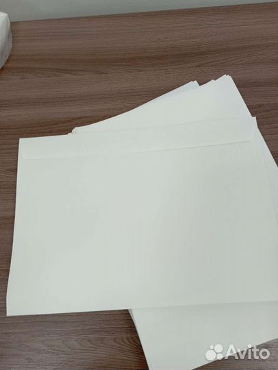 Конверты бумажные А4, самоклеющаяся полоска