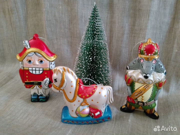 Елочные игрушки