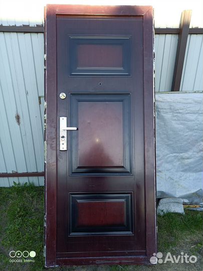 Дверь входная