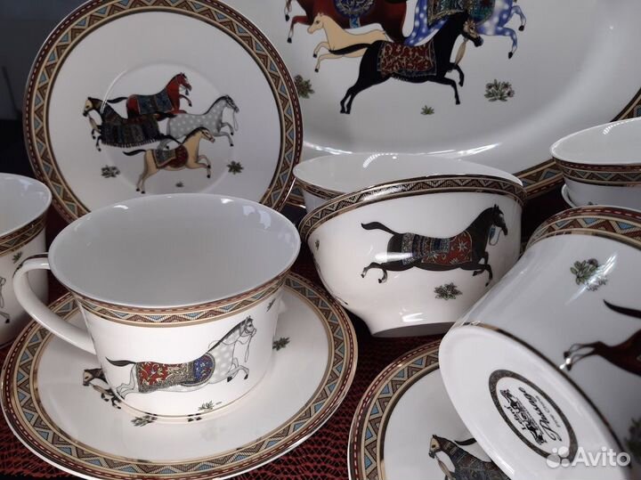 Фарфоровая посуда дизайна Лошадь Lefard