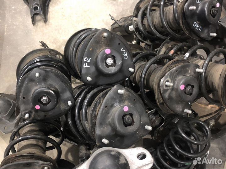 Чашки амортизатора camry 70 75