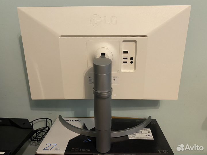 4K Монитор LG 27UK650-W 27