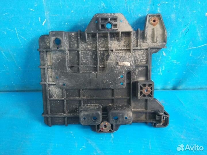 Крепление акб (корпус подставка) Kia RIO 2011-2017