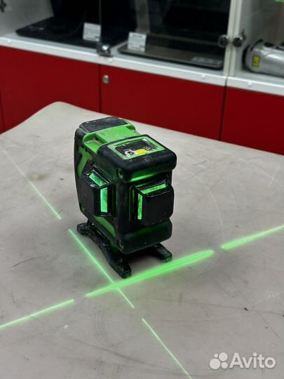 Лазерный уровень Hilda 3D 12 линий зеленый луч