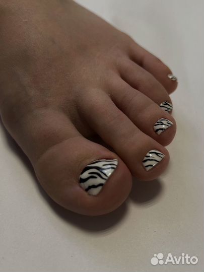 Маникюр Педикюр гель-лак