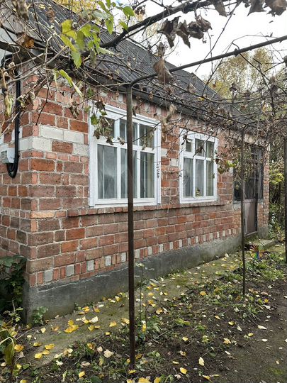 Дом 20 м² на участке 8 сот.