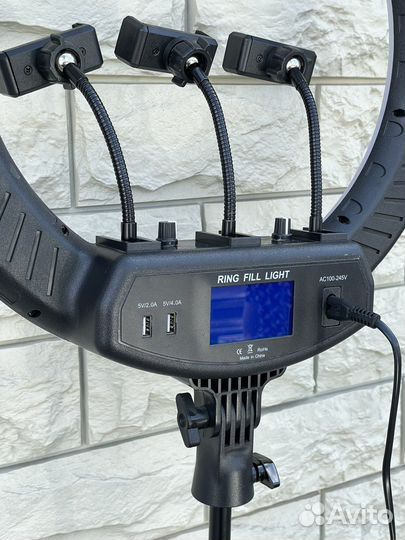 Кольцевая лампа со штативом