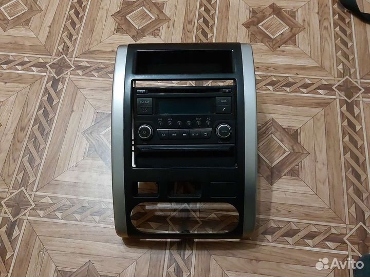 Магнитола штатная Nissan X-trail t31 с рамкой