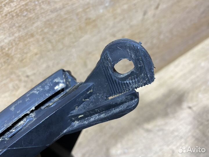 Фара передняя правая Ford Focus 1 рест 142168