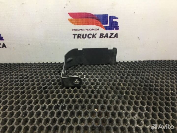 Кронштейн бака AdBlue Volvo FH