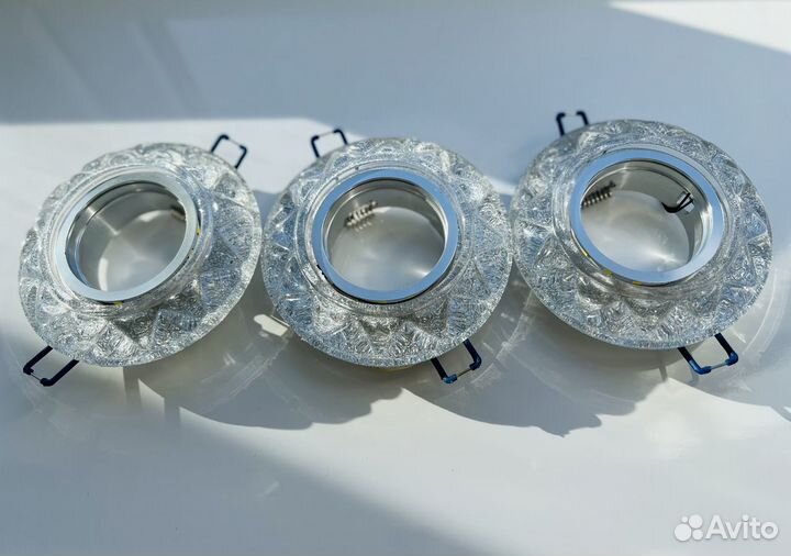 Светильники точечные встраиваемые