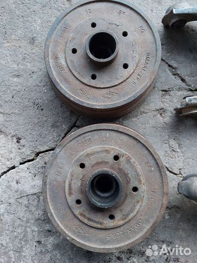 Тормозной барабан-ступица Рено Дастер 1