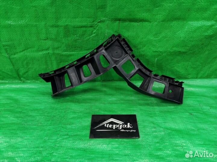 Направляющая бампера прав. зад. Volkswagen Tiguan