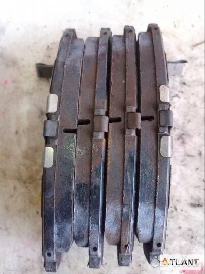 Тормозные колодки передний honda stream