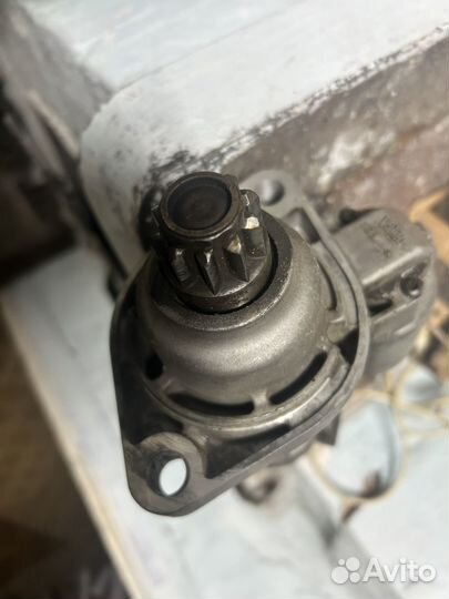 Стартер Valeo VW Pasat b6