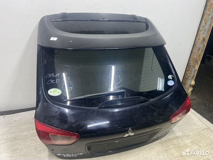 Крышка багажника Mitsubishi Lancer 10