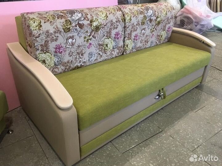 Диван