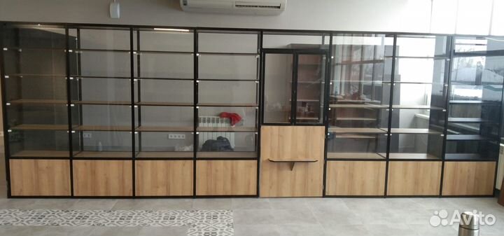 Витрины,прилавки,стеллажи Б/У и новое