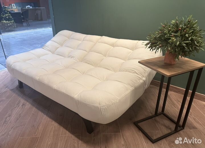 Диван кровать на ножках 