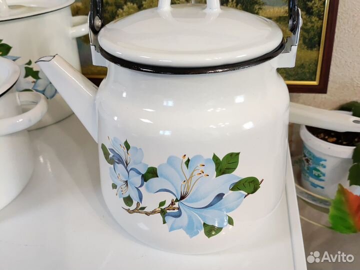 Набор эмалированных кастрюль СССР новый