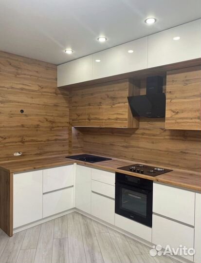 Кухни на заказ с долговечными столешницами