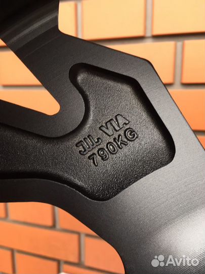 Диски Audi RS R18