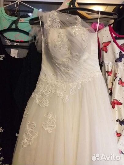 Платье свадебное