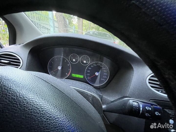 Ford Focus 1.6 МТ, 2005, 206 000 км