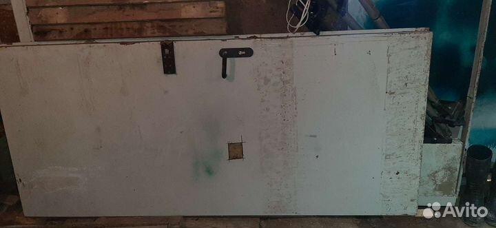 Продаю двустворчатую дверь металлическая стальная