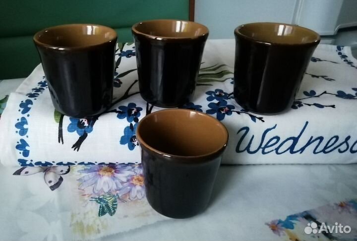 Чашки, блюдца, чайники