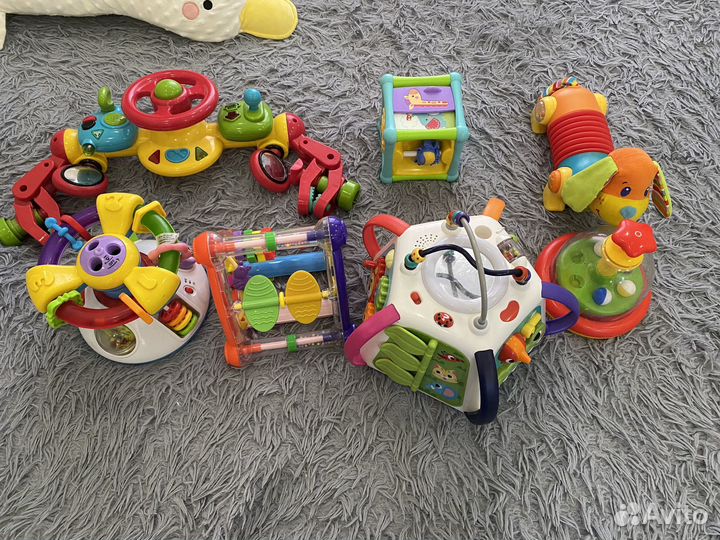 Развивающие игрушки пакетом