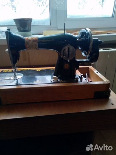 Швейная машинка