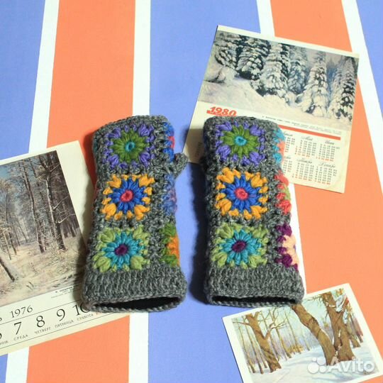 Комплект шерстяная шапка варежки митенки handmade