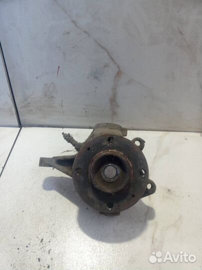 Кулак передний правый Peugeot 206 2000 364775