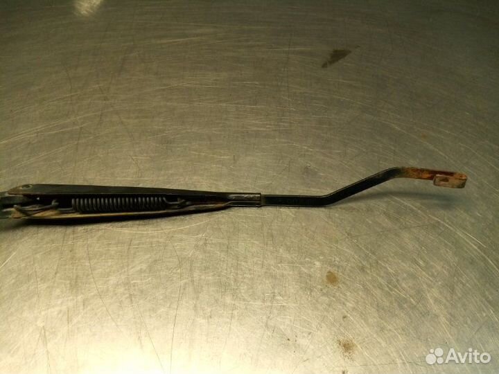 Поводок дворника передний правый Daewoo Nexia N150