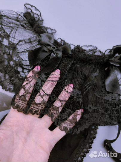 Пояс для чулок кружевной черный красный