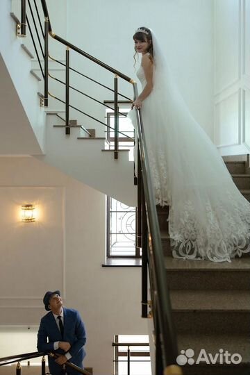 Свадебное платье со шлейфом