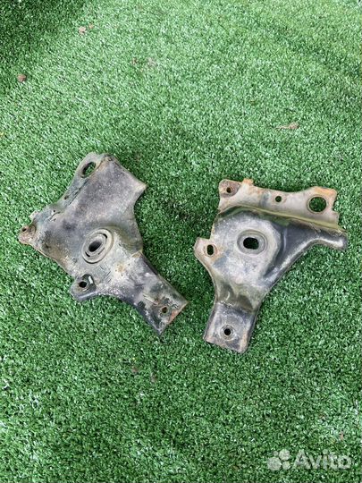 Крепление радиатора форд эскейп 2000-2007