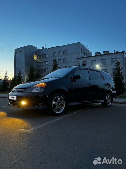Honda Stream, 2001