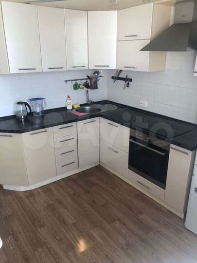 2-к. квартира, 57 м², 10/14 эт.