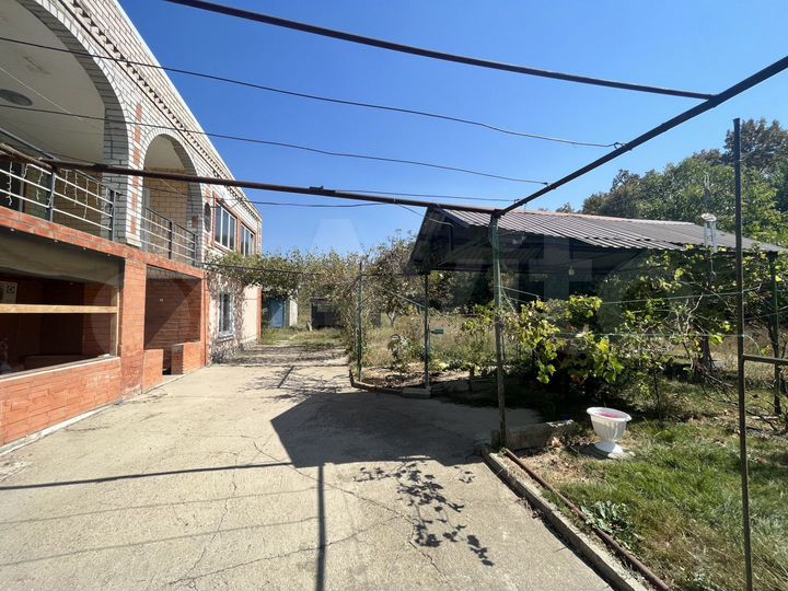 Дом 180 м² на участке 20 сот.