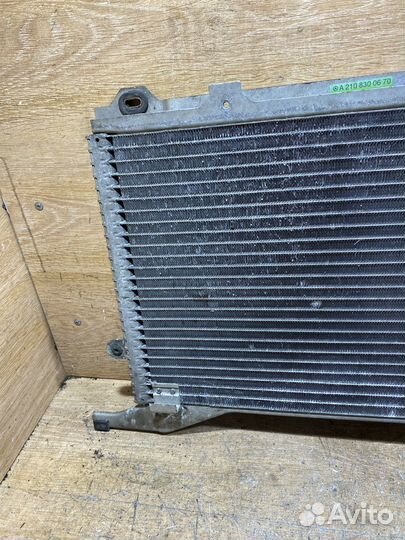 Радиатор кондиционера Mercedes W210 128479