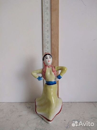 Статуэтка девушки Монголия СССР