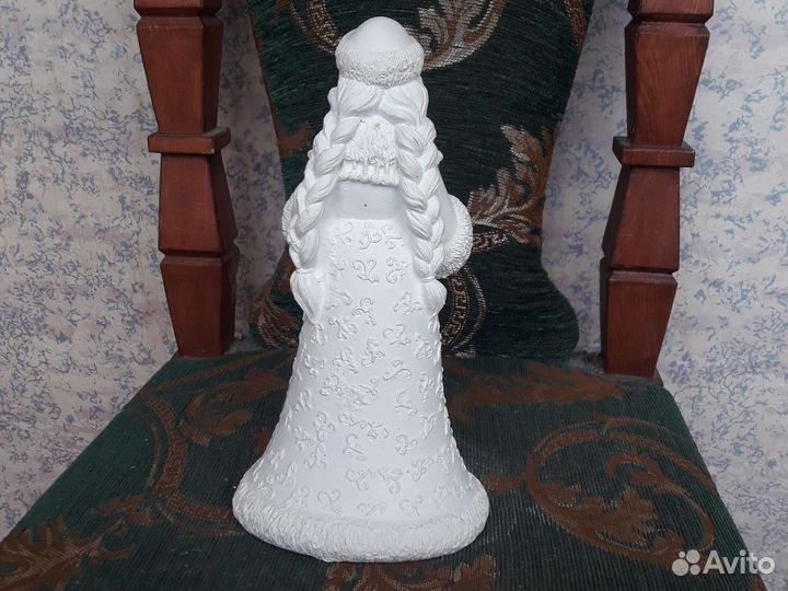 Фигурки Дед Мороз и снегурочка