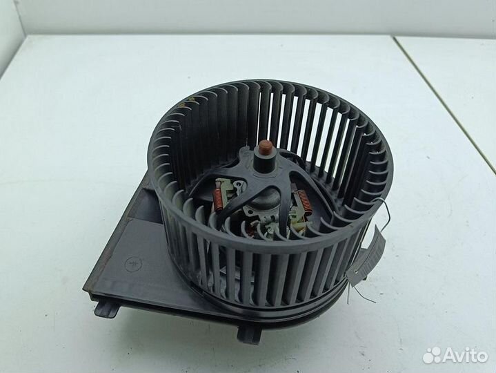 Моторчик печки Volkswagen Golf 4